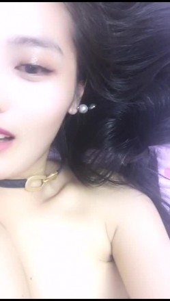 颜值很高的红唇少妇做爱的时候还可以挤出奶水 一边干一边直唿我的小逼里水怎么这么多 截图15