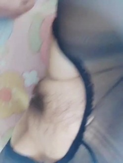 大叔艹婶婶，风骚的老娘们，黑丝口交，怼着大搔穴艹，湿透了这洞口！ 截图14