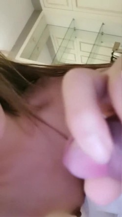 苗条妹子约猛男草逼 身材脸蛋双一流后入插穴 截图2