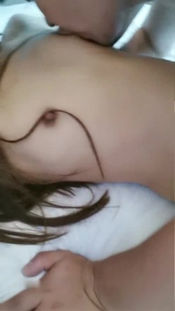 苗条妹子约猛男草逼 身材脸蛋双一流后入插穴 截图9