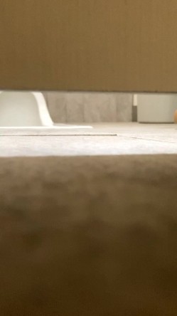 学校图书室厕所偷拍女同学尿尿 每个女同学都对我撅起屁股露出那条小肉缝 截图1