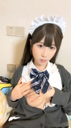 【京鱼儿】，童颜巨乳，颜值天花板，清纯尤物，几十万粉丝女神，这是又出现财务危机了， 截图2