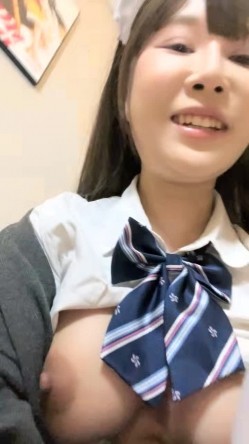 【京鱼儿】，童颜巨乳，颜值天花板，清纯尤物，几十万粉丝女神，这是又出现财务危机了， 截图11