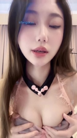 极品少妇【筱玉】颜值顶，身材赞，丝足佬大爱，掰逼展示，道具自慰高潮，飞机绝逼包射 截图16