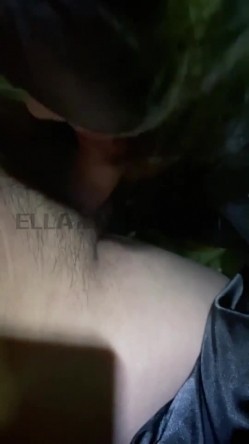 推特30万粉母狗【Ella小骚狐】野外露出 调教 多P付费订阅 截图13