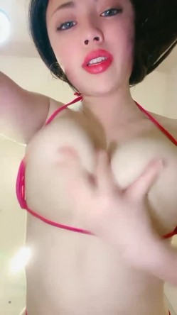 【爆乳女神 ️乳神天下】极品豪乳女神『帕丽丝』09.03 诱惑粉装骚媚欠操 爆乳乱颤 无毛粉穴 穴肉粉粉的 高清源码录制 截图12