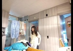 禽兽哥哥用玩具偷拍大一放暑假的妹妹日常换衣服，洗澡。强力推荐 截图11