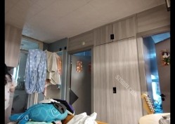 禽兽哥哥用玩具偷拍大一放暑假的妹妹日常换衣服，洗澡。强力推荐 截图15