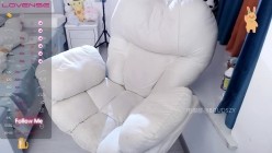 嫩乳眼镜美女主播【sweet_18wanwan】戴眼镜的就是不一样 真心骚到不行 截图9