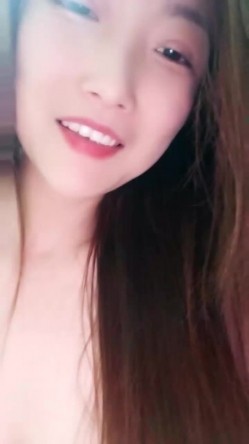 县城的极品小少妇，【小河弯弯】，户外尿尿~道具自慰~无套啪啪~内射口爆吞精，正处在女人最骚气的时刻，看了喷鼻血 截图10