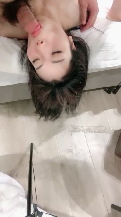 吞精性奴丝袜高跟情趣露脸被小哥放肆蹂躏，深喉草嘴暴力插穴，浪叫呻吟各种蹂躏，给骚逼干的神魂颠倒好刺激 截图9