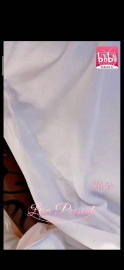 绝美长腿丝袜御姐『Vivian』合集，抚媚身材制服 超美肉丝大长腿扶腰后入 别人眼中的女神乖乖翘起美臀被操 截图11