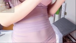 ️国民女神【Kiki-2025】紫色战袍、丝袜诱惑、口爆、潮喷 截图13