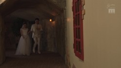 MIAA-408 結婚式中、親族が側にいるのにワレメ大好きショタ坊のスカート潜入膣いじりで痙攣失禁させられるイクイク花嫁 東希美 截图7