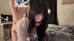 这才是纯欲天花板女神！这颜值真的太顶级了，一副厌世御姐高冷脸，深喉吞精直接吸嘴里吞精了！ 截图10