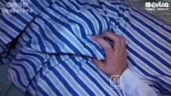 糖心VlogUp主 爱吃雪糕 特殊服务 医生的特殊义工服务 上门帮残疾人全自动榨精 截图4