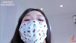 糖心VlogUp主 爱吃雪糕 特殊服务 医生的特殊义工服务 上门帮残疾人全自动榨精 截图14
