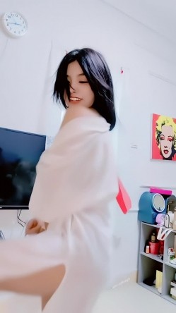 青春无敌，抖音风艺校美少女【杨晓花】定制福利，露脸露点，各种热门BGM裸舞 截图14
