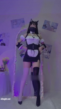 青春无敌 推特极品可甜可盐翘臀长腿女神【小仙云】高价定制，顶配COSER裸舞特写私处各种挑逗 截图1