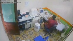 医院摄像头偷拍妇科阴超检查,妙龄少妇小媳妇们被超长设备插入阴道,疼得直咧嘴,最后捂着肚子颤颤巍巍走出来 截图4