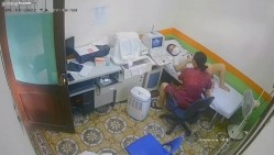 医院摄像头偷拍妇科阴超检查,妙龄少妇小媳妇们被超长设备插入阴道,疼得直咧嘴,最后捂着肚子颤颤巍巍走出来 截图12