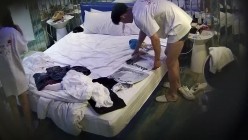 安防酒店摄像头偷拍校园嘻哈时尚美女和爱舔脚变态男友啪啪 截图12