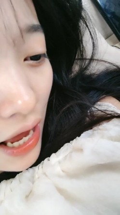 校花女神，超级清纯，【蔡蔡仙女】，冉冉升起的新星，她的微笑一秒让你想起初恋，还是脱光的初恋 截图10