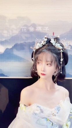【高端绝美 ️私拍】超火爆网红喵小吉黄金拍档金鱼kinngyo新作《苍梧瑶》画风美到爆炸 酥乳小穴诱人至极 截图2