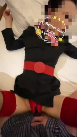 推特东航乘务员极品空姐【豆泥丸】福利私拍，足交啪啪女神骚起来是真顶，170完美长腿炮架 截图14