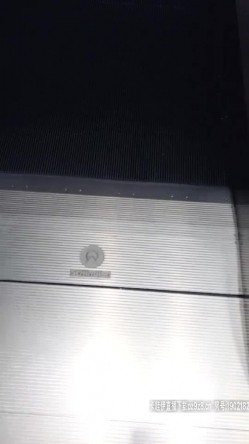【露出勾引】【你好迷人】户外勾引主播直播回放，户外勾引陌生人，厕所打炮，户外露出自慰 截图6