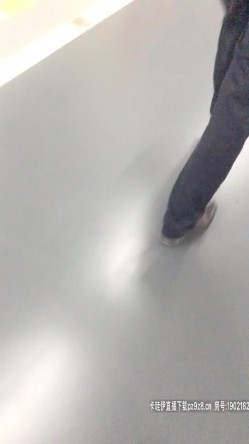 【露出勾引】【你好迷人】户外勾引主播直播回放，户外勾引陌生人，厕所打炮，户外露出自慰 截图16