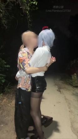 圣诞狂欢 鸡鸡子 国产极品人气TS，又清纯又狂野，攻守兼备反差感拉满，线下约会据说已经排到明年 截图1
