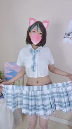 青春无敌 推特极品可甜可盐长腿女神【小仙云】月付群专享，顶配COSER抖音风转场变装紫薇 截图1