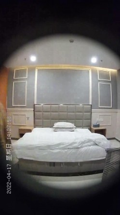 大学城附近酒店安防摄像头偷拍极品巨乳眼镜御姐兼职学妹和嫖客 截图16