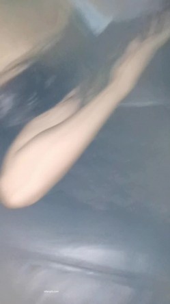 大神【网调加约炮】专业线上线下忽悠套路玩弄学生妹，高颜值美少女自慰车震，非常小母狗 截图13