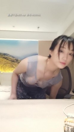 柠檬姐姐露脸镜头前幸运大转盘游戏，黑丝高跟情趣装火辣热舞，浴室湿身，跳弹自慰呻吟，精彩不要错过 截图16