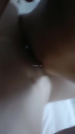 童颜巨乳-女孩：啊啊啊~~哭叽叽我不行拉啊啊啊，不行听没听到，我他妈再说一遍，不行 男：内射行不行？艹死你！ 截图8
