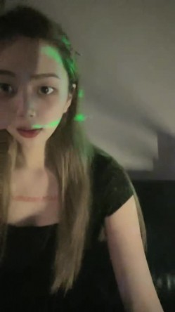 新来的骚货，拜金女，开着特斯拉去车震，【柔柔早点睡】，KTV塞跳蛋，车震，酒店开房一条龙 截图13