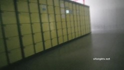 国内【水上乐园】换衣间沐浴区近景偷拍 美女如云淋浴换衣好身材一览无余 截图10