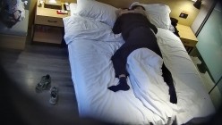 酒店偷拍 学生情侣精壮小伙和甜美温柔女友啪啪三场后相拥而眠大学生 截图3