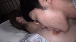DANDY-775 父親がいない間に何度もセックスしたがる性欲が強すぎる義母は絶倫息子の生挿入も拒まない VOL.3 截图14