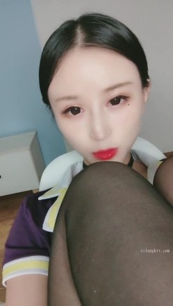 【170CM高挑黑丝空姐压轴出场】非常端庄美丽的标准大美女性格超级温柔 下面无敌粉 第一次太腼腆太害羞了 截图10