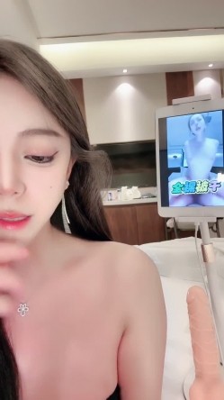 奶球 平台第一人气女神！携闺蜜回归上演双飞大战 看得人目瞪口呆！口水直流！男主简直爽到上天 截图7
