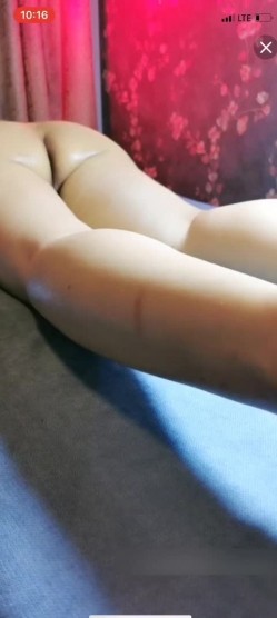 男技师偷拍【女性私处保健】露脸饥渴少妇扣几下淫水就泛滥迫不及待要鸡巴干男技师湿了一手 截图5