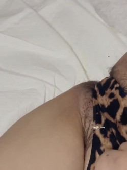 【抖音福利】风骚白皙大奶熟女，【小屁孩】，极品老A8，风情万种，颜值高有韵味，脸穴同框自X特写 截图16