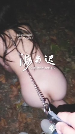 顶级调教大神，回归携多位少妇母狗调教，刺激花式玩法「海与迟」165车模冷白皮黑丝母狗车展当晚拿下，抽逼奴性M配合度非常高 截图10