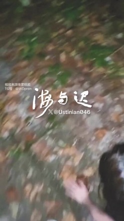 顶级调教大神，回归携多位少妇母狗调教，刺激花式玩法「海与迟」165车模冷白皮黑丝母狗车展当晚拿下，抽逼奴性M配合度非常高 截图11
