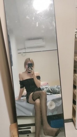 新人19岁学生妹，【婉婉想要】，淫荡的小母狗~无套啪啪~后入拽着头发操，在镜子前看尤物高潮嚎叫 截图8