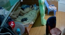 居家摄像头破解 年轻小伙和丰满的老婆午休时间来一炮吃鲍鱼啪啪 截图6