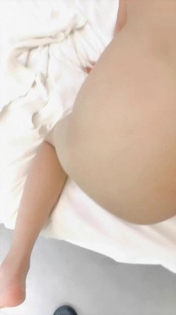 尤物骚货少女【悠悠尤】长腿露脸女上位啪啪猛插小屄肥美多汁可撸可射 截图10